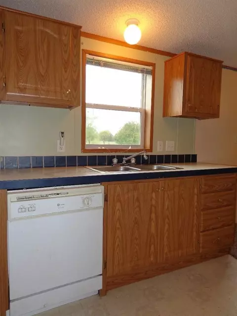 11932 N 457, De Motte, IN 46310 photo 5