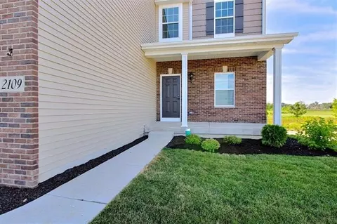 2165 W 129th Ave, Crown Point, IN 46307 photo 2