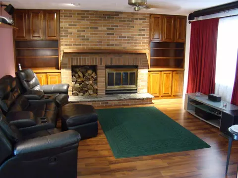 9017 Lee Pl, Crown Point, IN 46307 photo 6