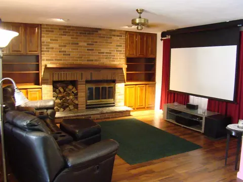 9017 Lee Pl, Crown Point, IN 46307 photo 5