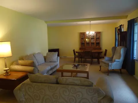8245 Baring Ave, Munster, IN 46321 photo 10