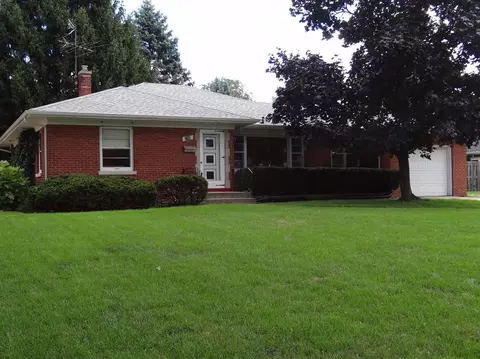 8245 Baring Ave, Munster, IN 46321 photo 1