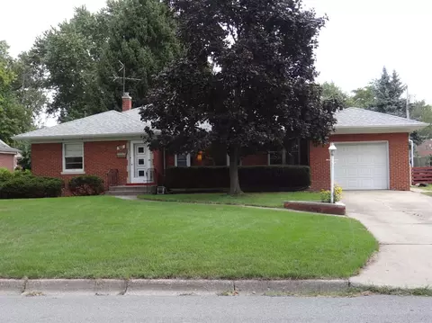 8245 Baring Ave, Munster, IN 46321 photo 3