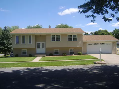 401 E 34th Ct, Griffith, IN 46319 photo 1