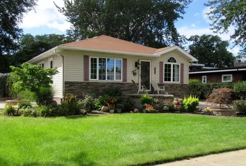 8114 Jackson Ave, Munster, IN 46321 photo 2