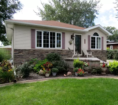 8114 Jackson Ave, Munster, IN 46321 photo 3