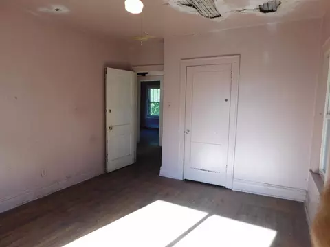 564 Johnson St, Gary, IN 46402 photo 6