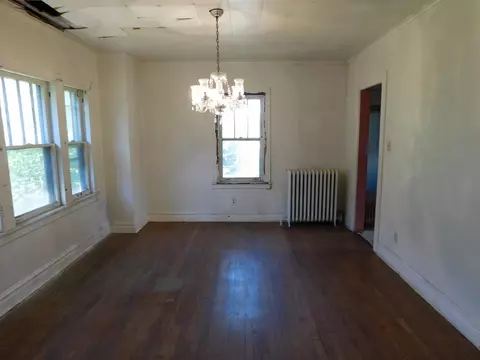 564 Johnson St, Gary, IN 46402 photo 4