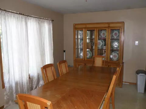 733 N Colfax St, Griffith, IN 46319 photo 4