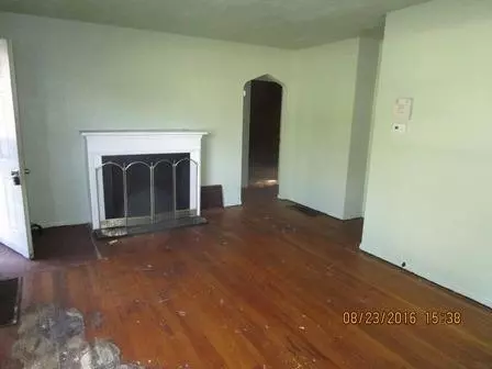 1148 Clay St, Gary, IN 46403 photo 3