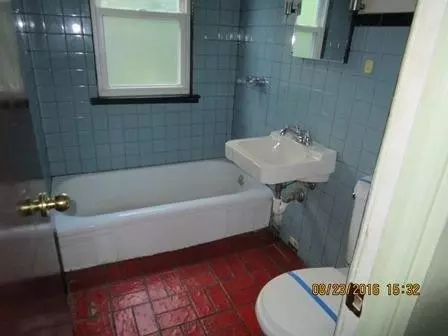 1148 Clay St, Gary, IN 46403 photo 5