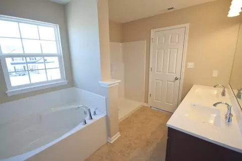 11420 Carolina Cir, Crown Point, IN 46307 photo 9
