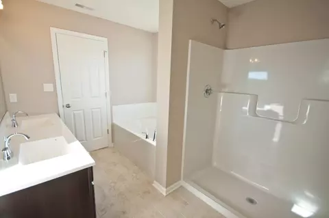 11410 Carolina Cir, Crown Point, IN 46307 photo 7