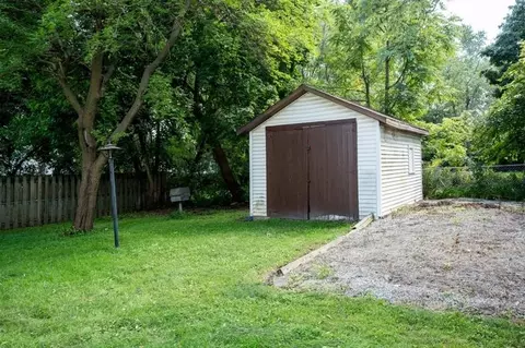 515 E North St, Crown Point, IN 46307 photo 4