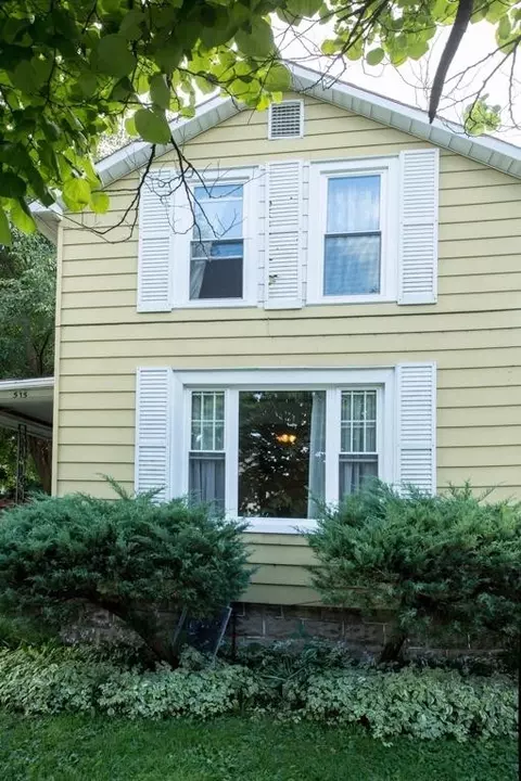 515 E North St, Crown Point, IN 46307 photo 3