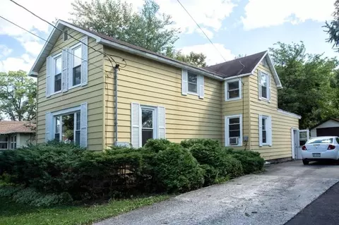 515 E North St, Crown Point, IN 46307 photo 2