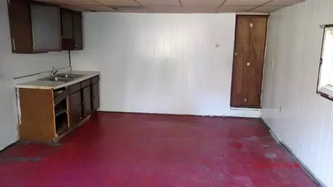 1320 Rutledge St, Gary, IN 46404 photo 5