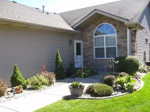 471 Cochran Dr, Crown Point, IN 46307 photo 2