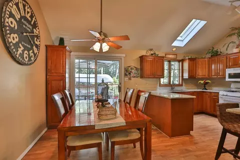 623 Canterbury Rd, Griffith, IN 46319 photo 3
