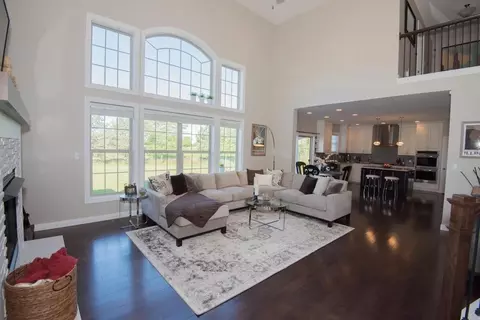 835 White Hawk Dr, Crown Point, IN 46307 photo 3