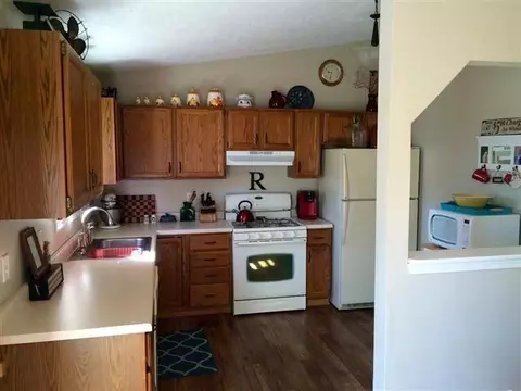351 Engel, Valparaiso, IN 46385 photo 3