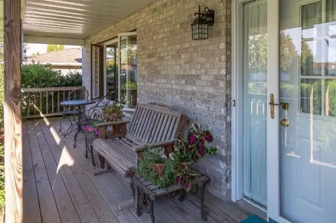 1457 Admiral Dr, Porter, IN 46304 photo 2