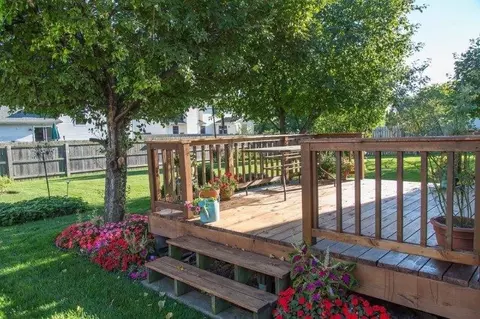 1457 Admiral Dr, Porter, IN 46304 photo 8