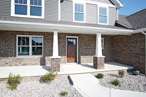 816 Sylvia Ln, Crown Point, IN 46307 photo 4
