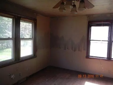 2338 Ralston St, Gary, IN 46406 photo 2
