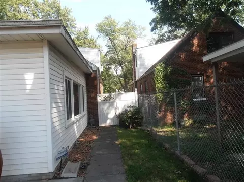 4456 Madison St, Gary, IN 46408 photo 7