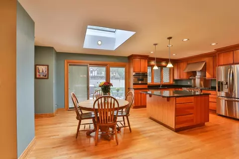 1900 Lambert Ln, Munster, IN 46321 photo 8