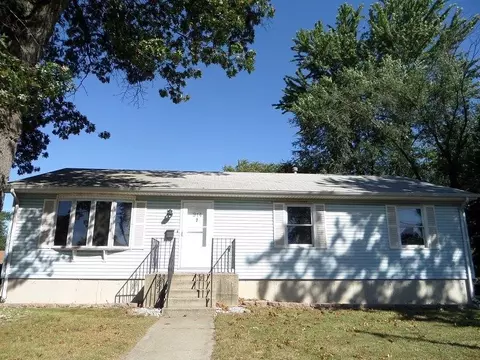 914 Lake St, Griffith, IN 46319 photo 1