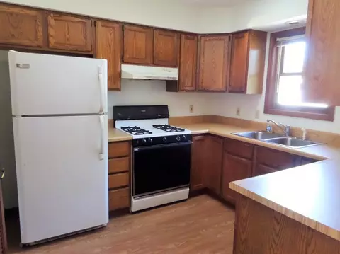 914 Lake St, Griffith, IN 46319 photo 10