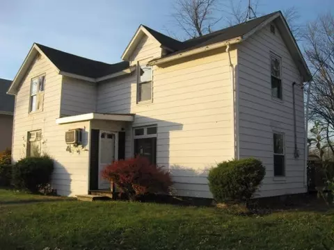209 E Sigler St, Hebron, IN 46341 photo 1