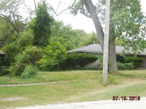 6101 Birch Ave, Gary, IN 46403 photo 2