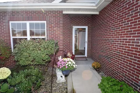 7425 E 103rd Ave, Crown Point, IN 46307 photo 4