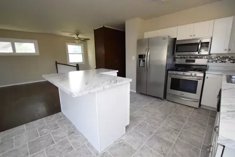 204 Michigan St, Porter, IN 46304 photo 5