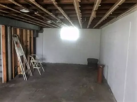 7102 Mclaughlin Ave, Hammond, IN 46324 photo 10