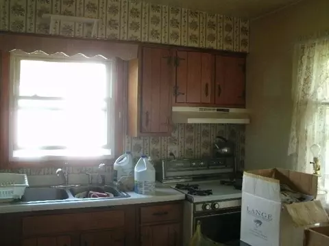 9005 Bryan St, Crown Point, IN 46307 photo 4