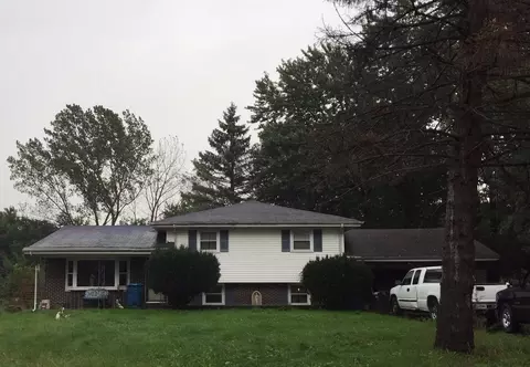 9005 Bryan St, Crown Point, IN 46307 photo 1