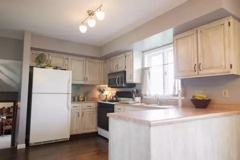 635 N Holly Ln, Griffith, IN 46319 photo 6
