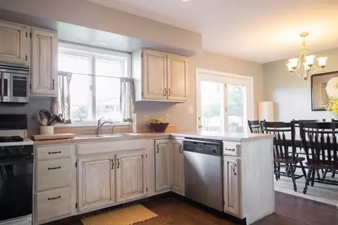 635 N Holly Ln, Griffith, IN 46319 photo 7