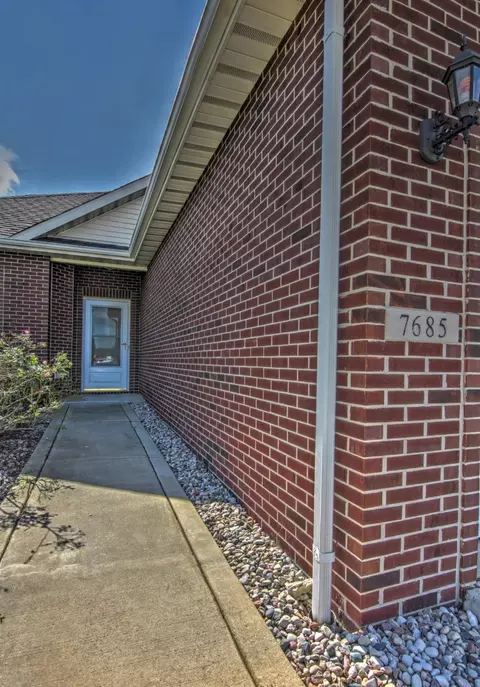 7685 E 103 Ave, Crown Point, IN 46307 photo 2