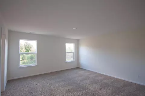 2204 Wicklow Dr, Valparaiso, IN 46385 photo 10