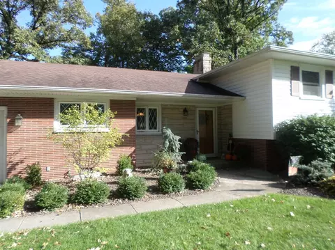 413 Fairview Ave, Crown Point, IN 46307 photo 4
