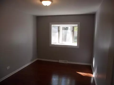 810 N Jay St, Griffith, IN 46319 photo 10