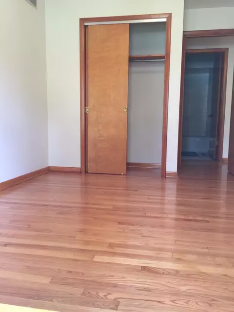 8642 Monroe Ave, Munster, IN 46321 photo 9