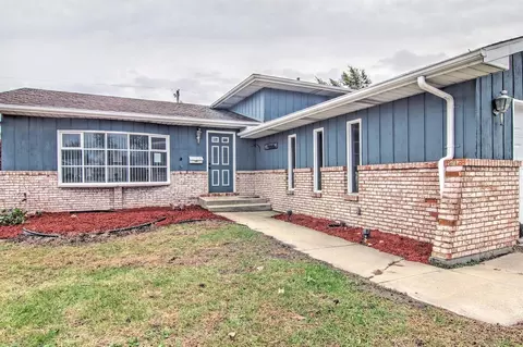 745 N Wiggs St, Griffith, IN 46319 photo 2