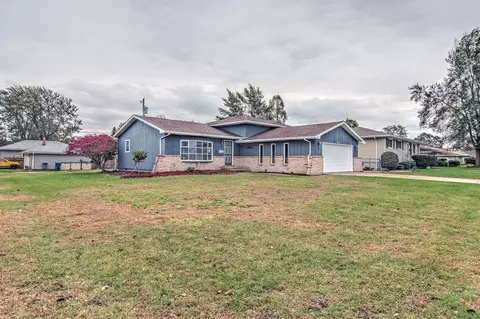 745 N Wiggs St, Griffith, IN 46319 photo 8