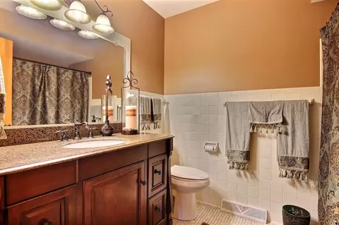 320 Elizabeth, Crown Point, IN 46307 photo 9